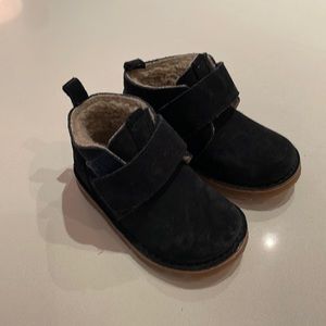 Zara Toddler boy boot - Navy. 5.1 inches
